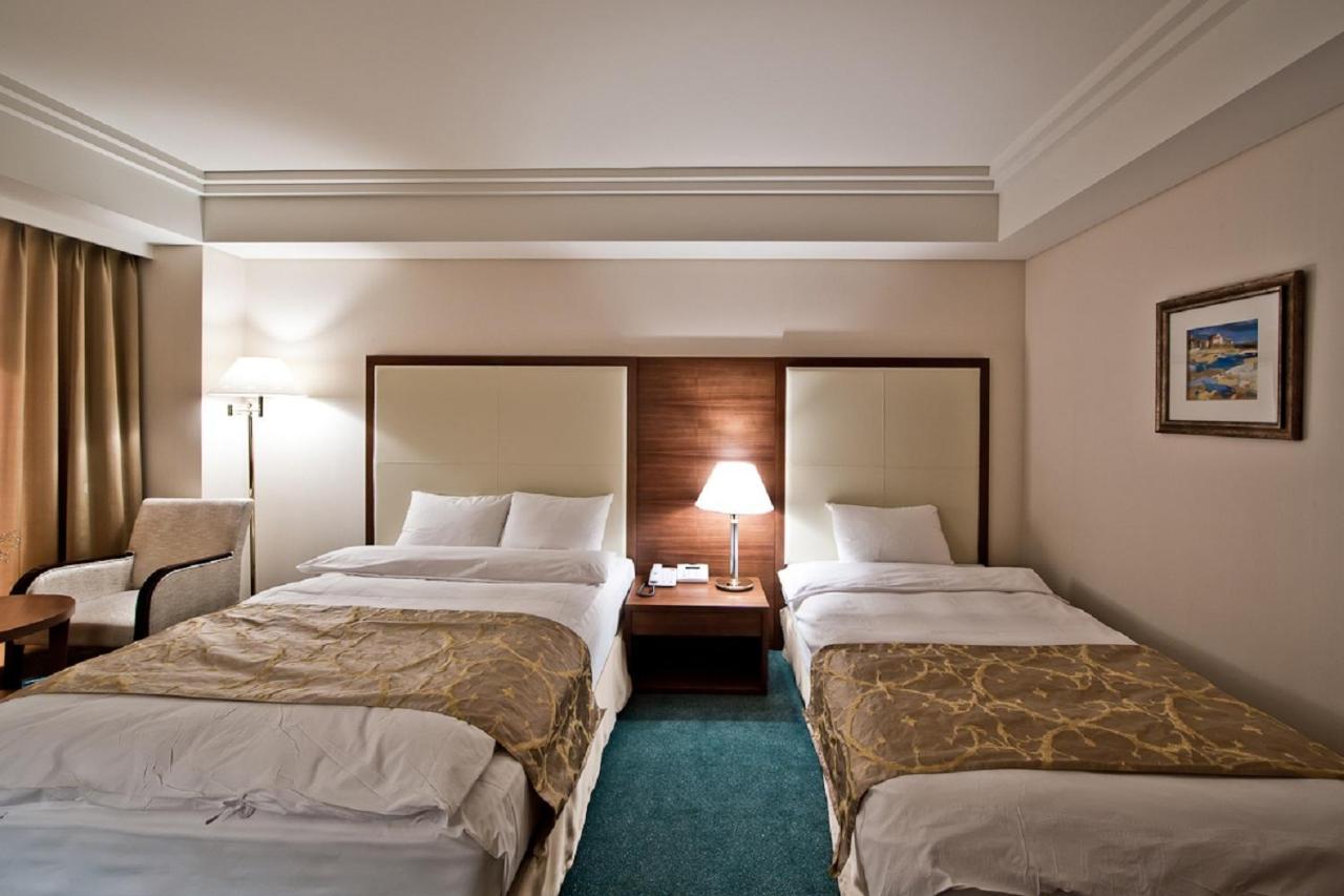 Hotel Hyundai by Lahan Mokpo Yeongam Bagian luar foto