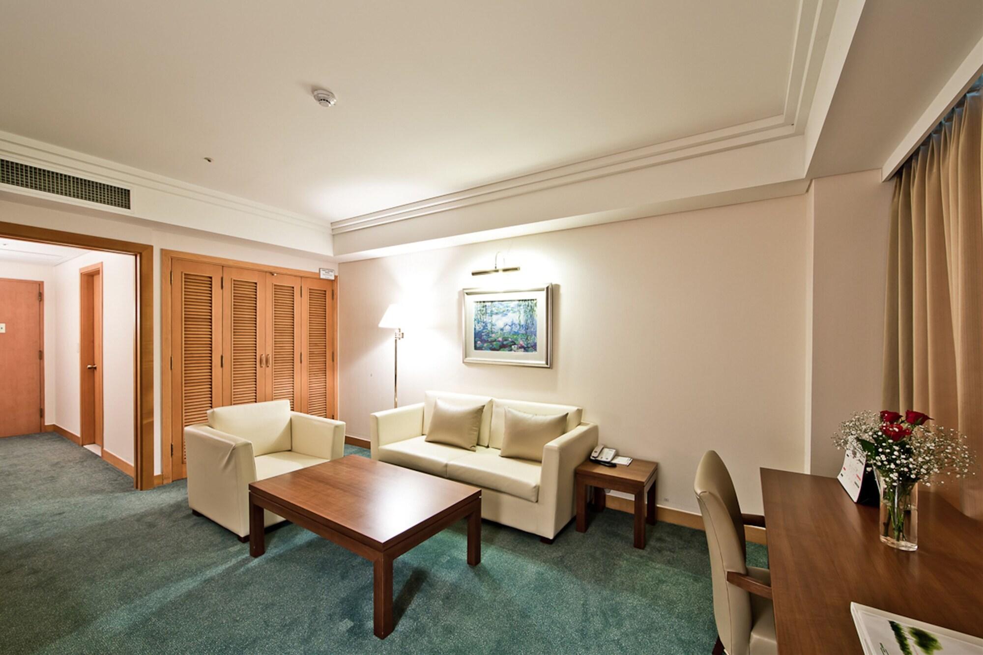 Hotel Hyundai by Lahan Mokpo Yeongam Bagian luar foto