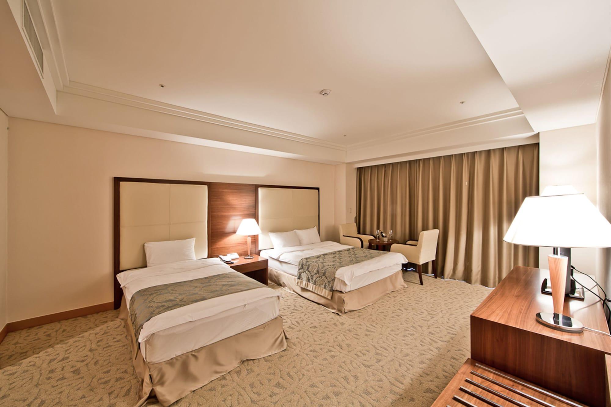 Hotel Hyundai by Lahan Mokpo Yeongam Bagian luar foto