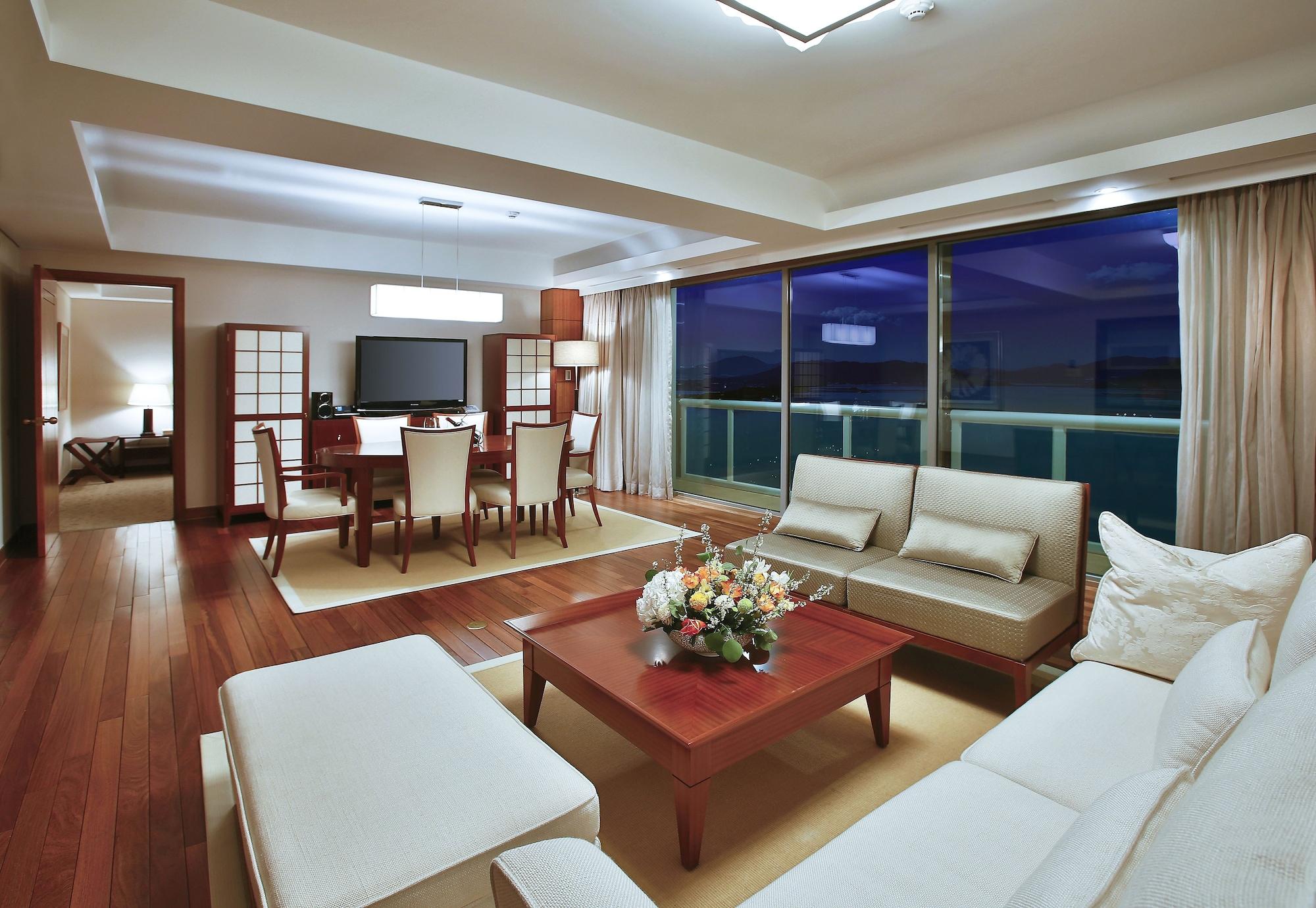 Hotel Hyundai by Lahan Mokpo Yeongam Bagian luar foto